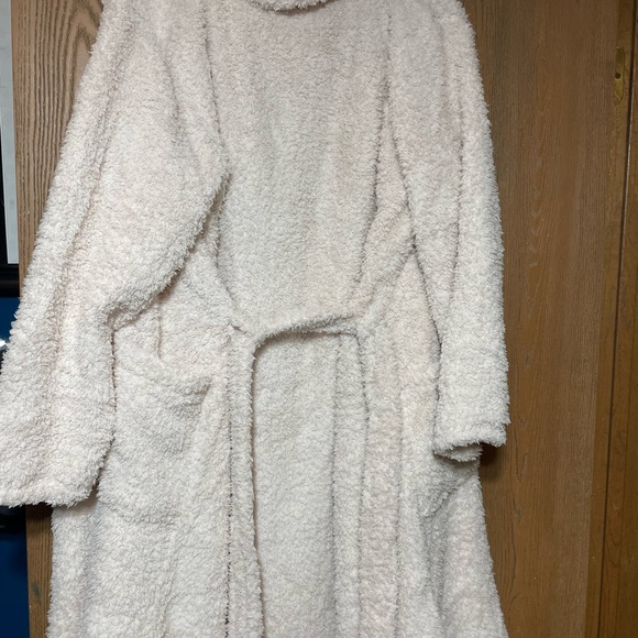 Cozy Cream Fleece Robe - Picture 3 of 3